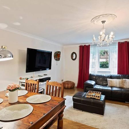Beautiful And Cosy 2 Bedroom Flat Londres Extérieur photo