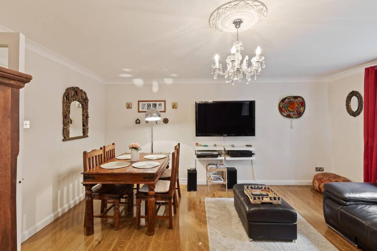 Beautiful And Cosy 2 Bedroom Flat Londres Extérieur photo
