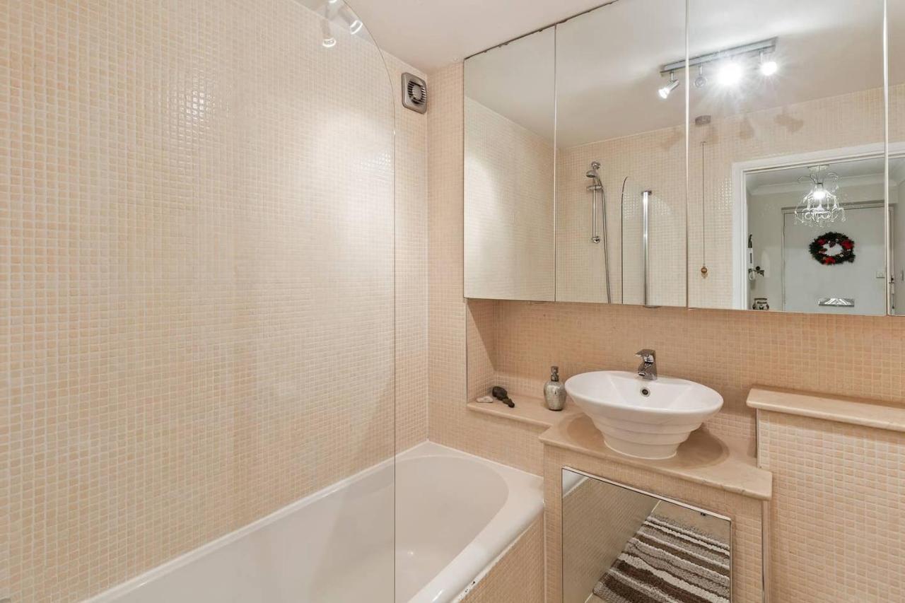 Beautiful And Cosy 2 Bedroom Flat Londres Extérieur photo