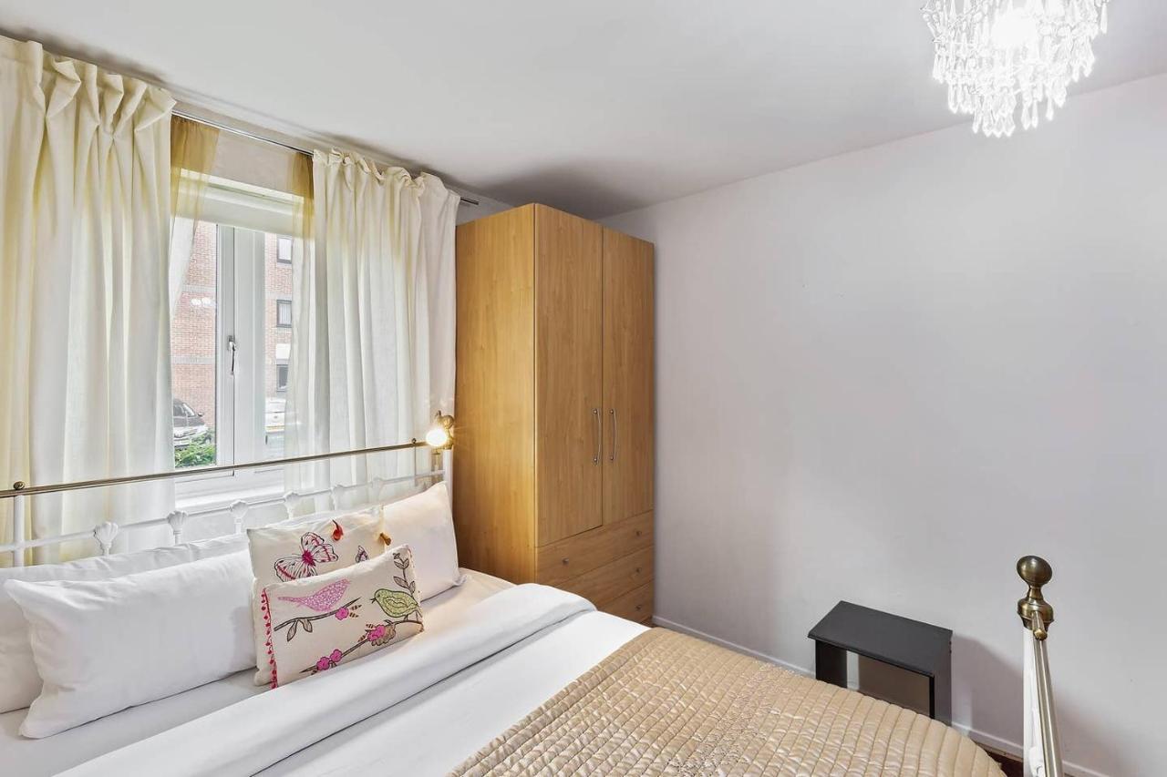 Beautiful And Cosy 2 Bedroom Flat Londres Extérieur photo